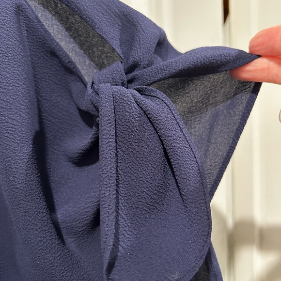 Lot of 3 women’s tops; Michael Kors, Vince Camuto - all size medium - Picture 3 of 10